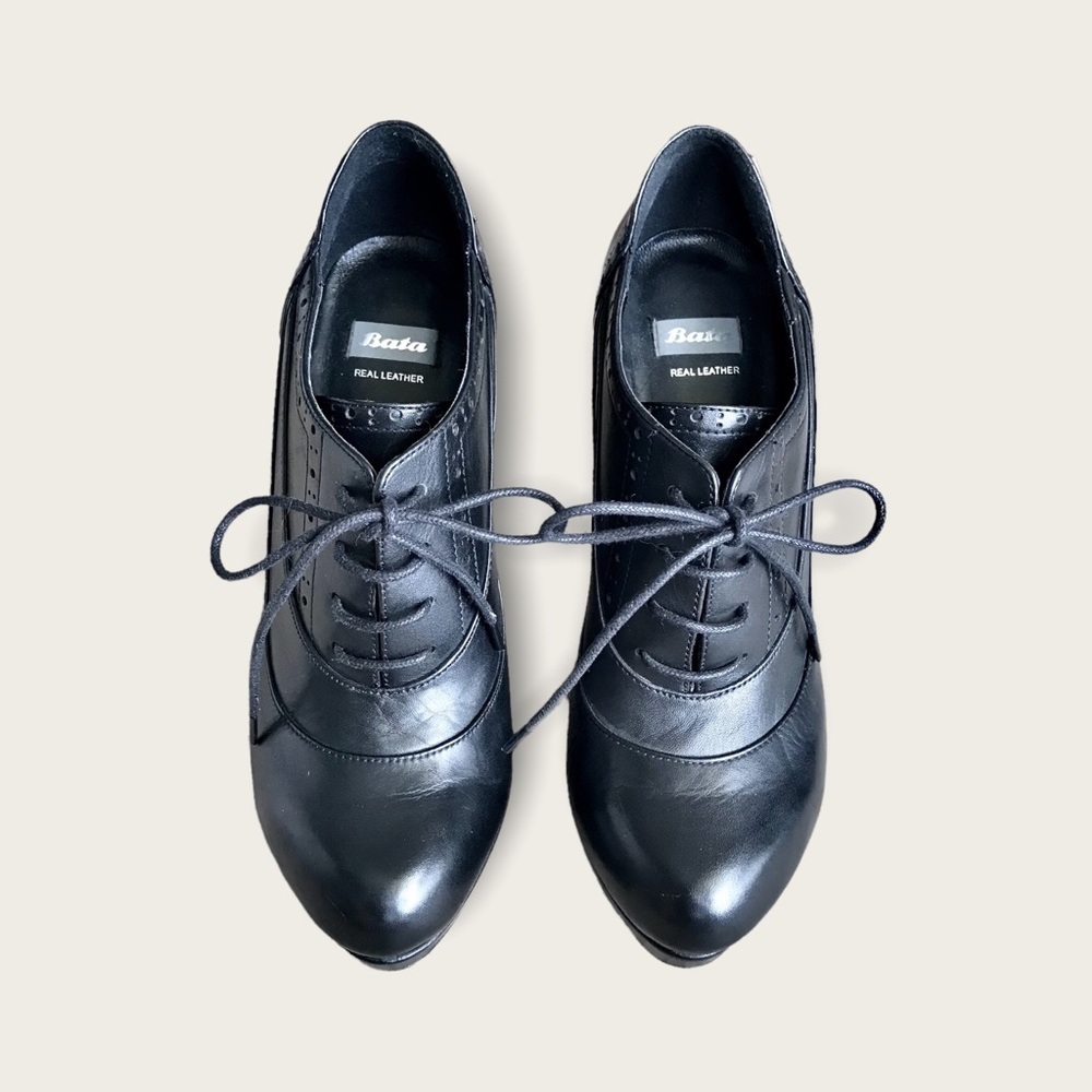 Bata Genuine Black Leather Oxford Stiletto/Pump Lace Up Platform Ankle Booties - Picture 7 of 14